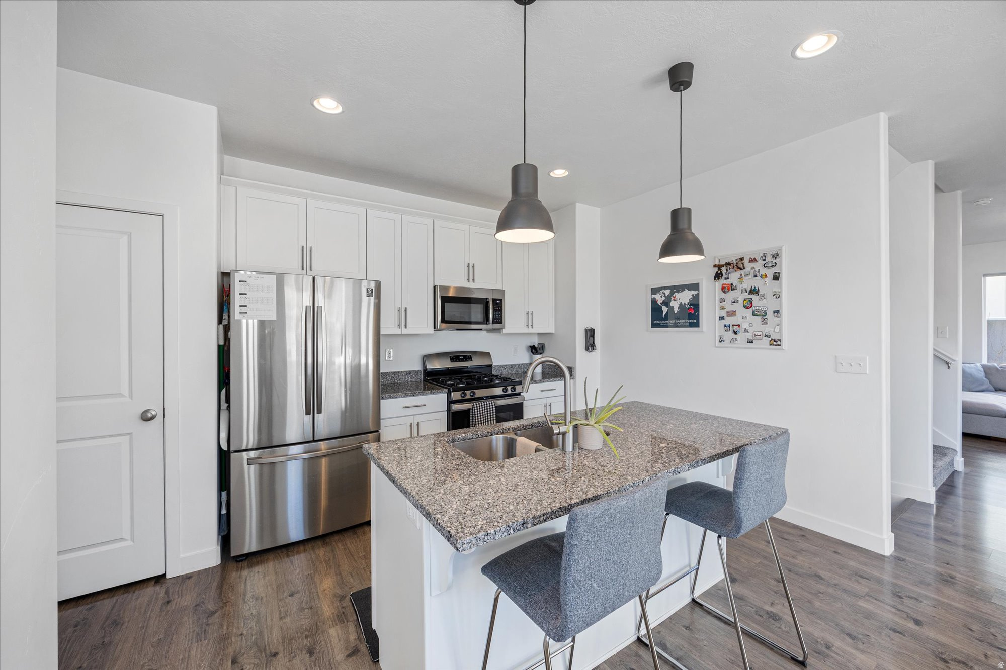 DAY RANCH TOWNS - Residential