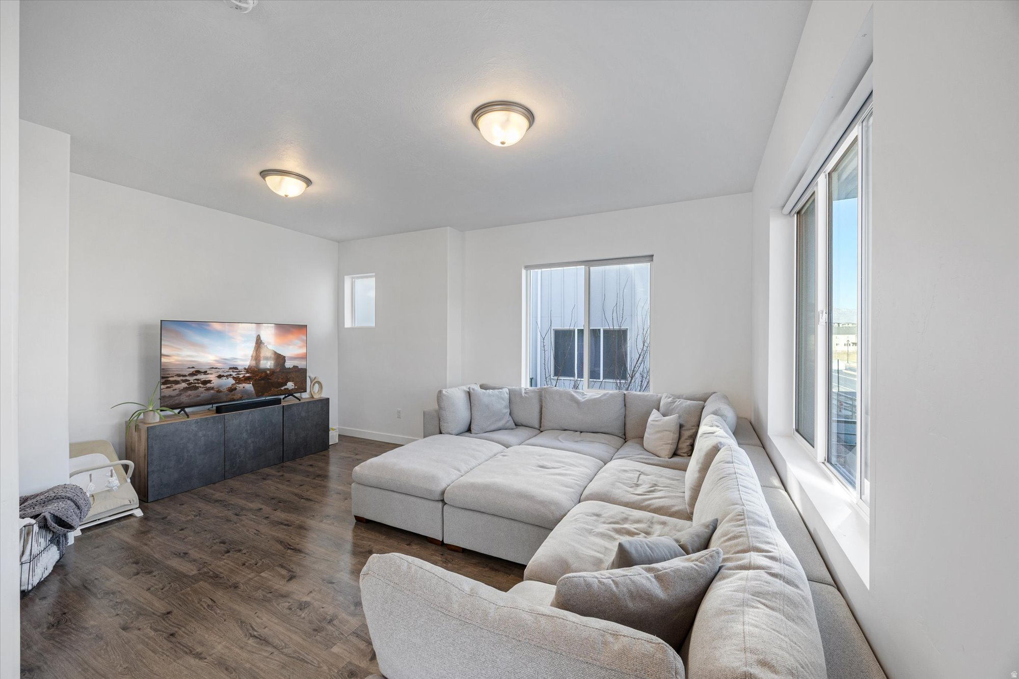 DAY RANCH TOWNS - Residential