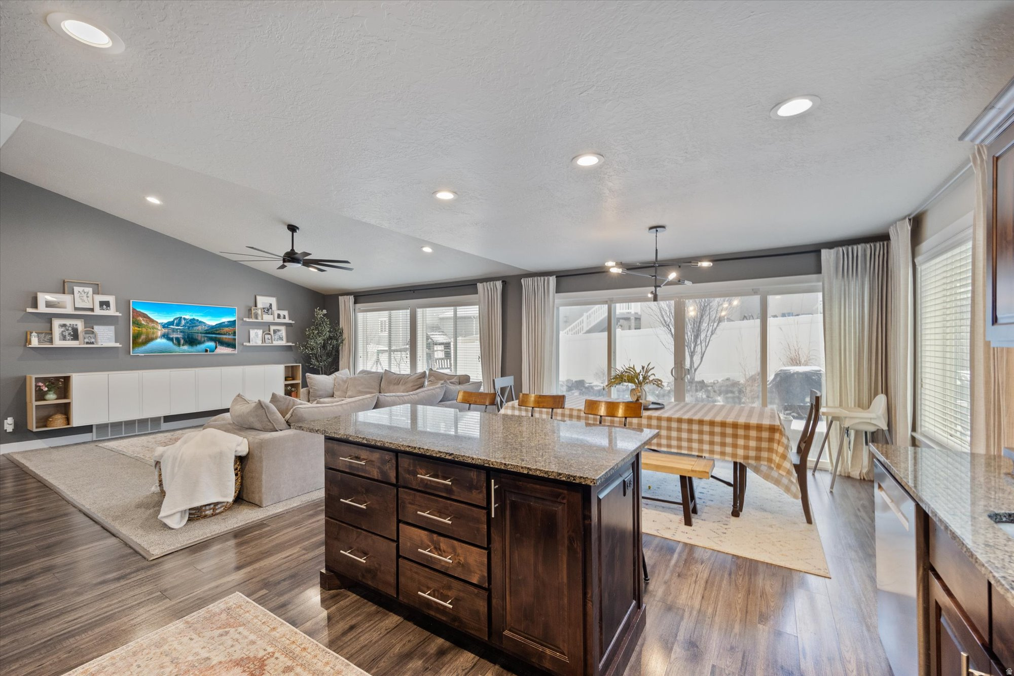 SPRING RUN - Residential