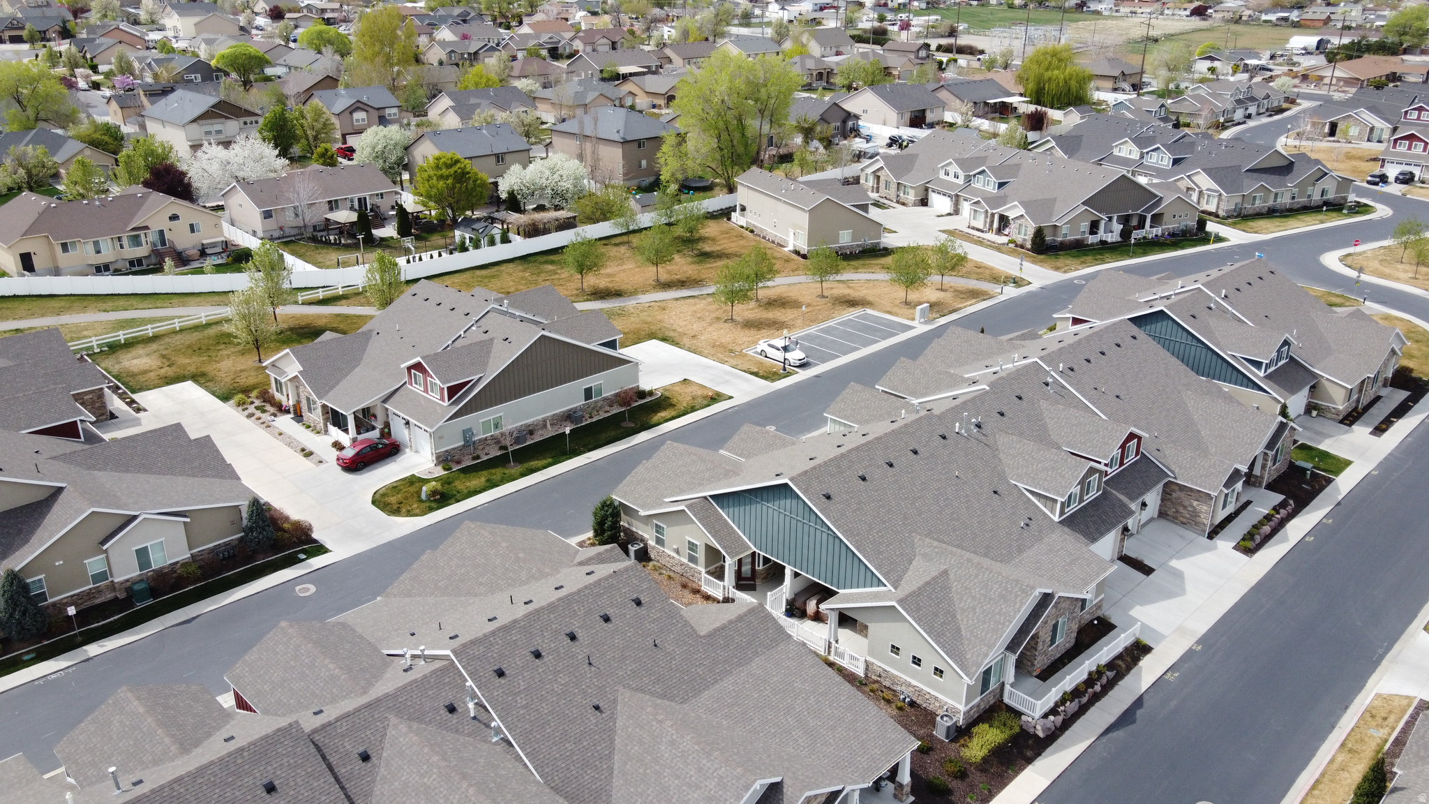 MAJESTIC VIL - Residential