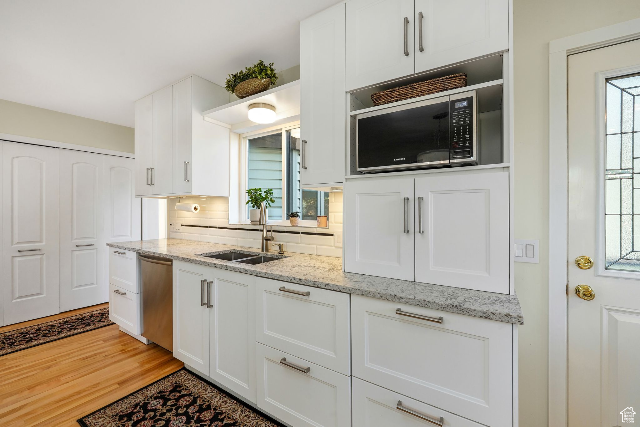 MURRAY HILL GARDENS - Residential