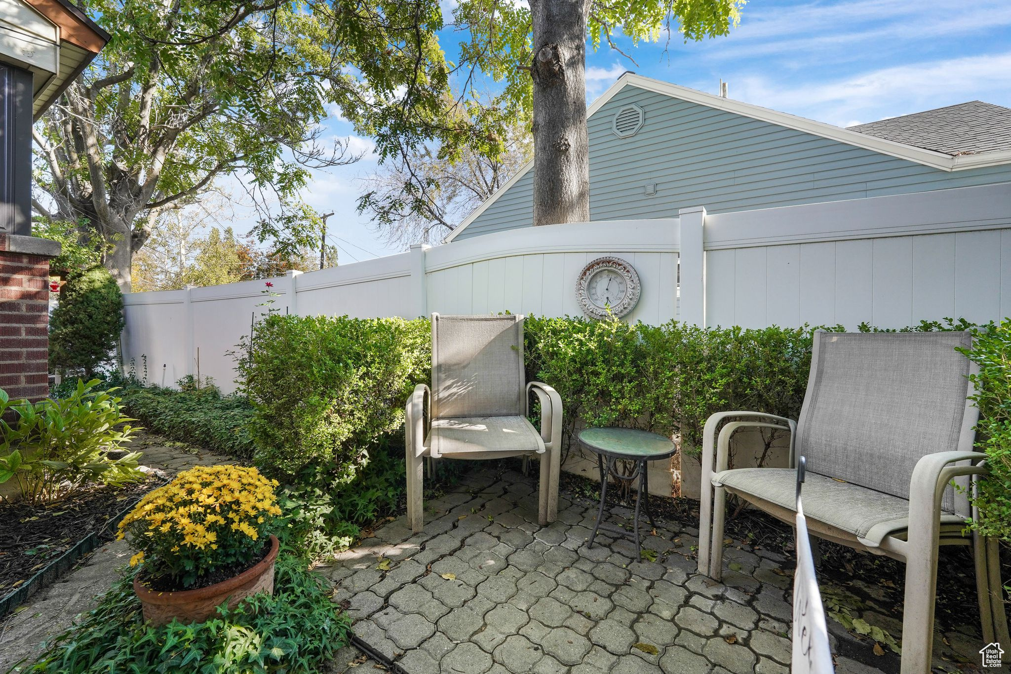 MURRAY HILL GARDENS - Residential