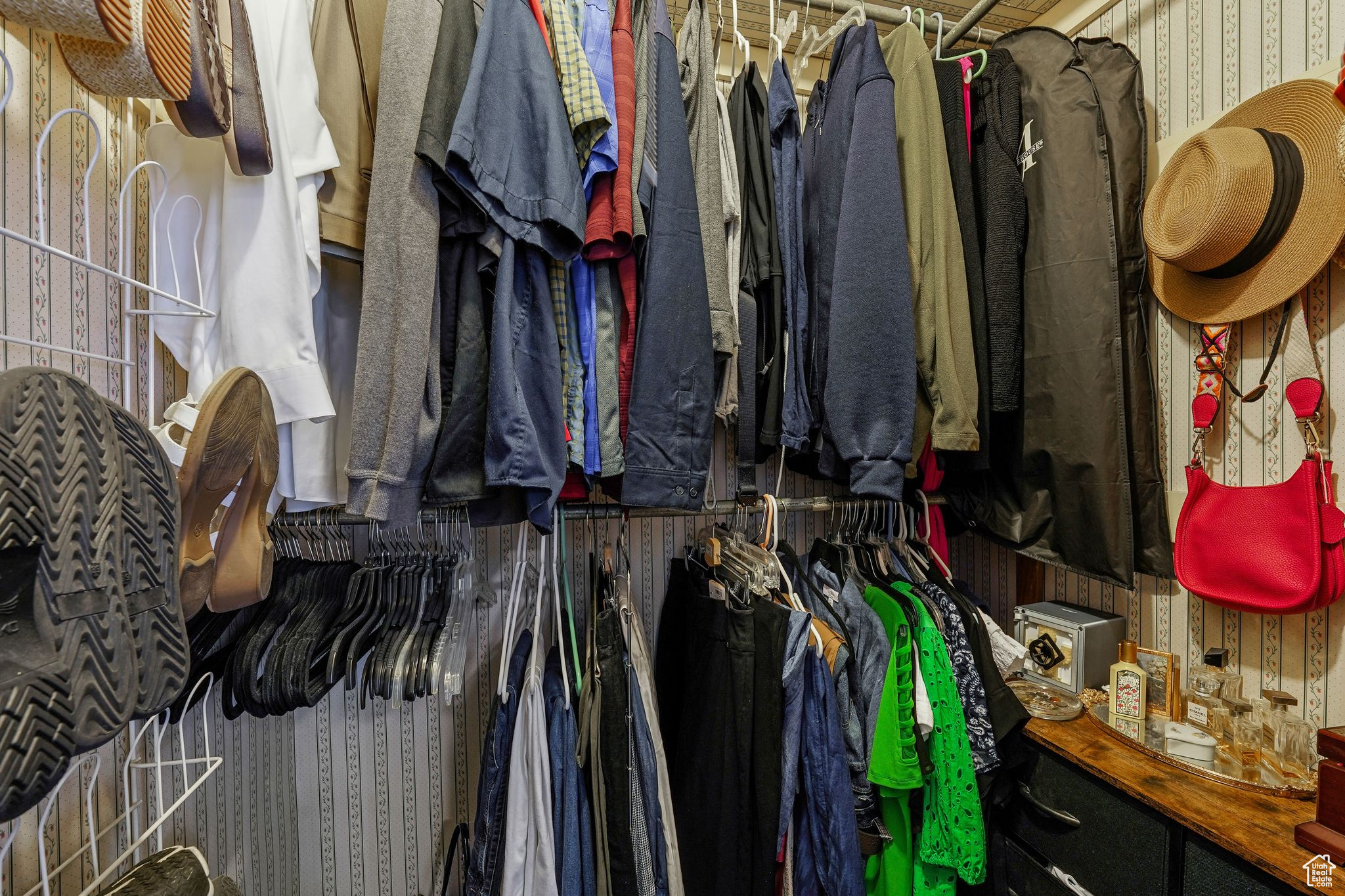 MURRAY HILL GARDENS - Residential