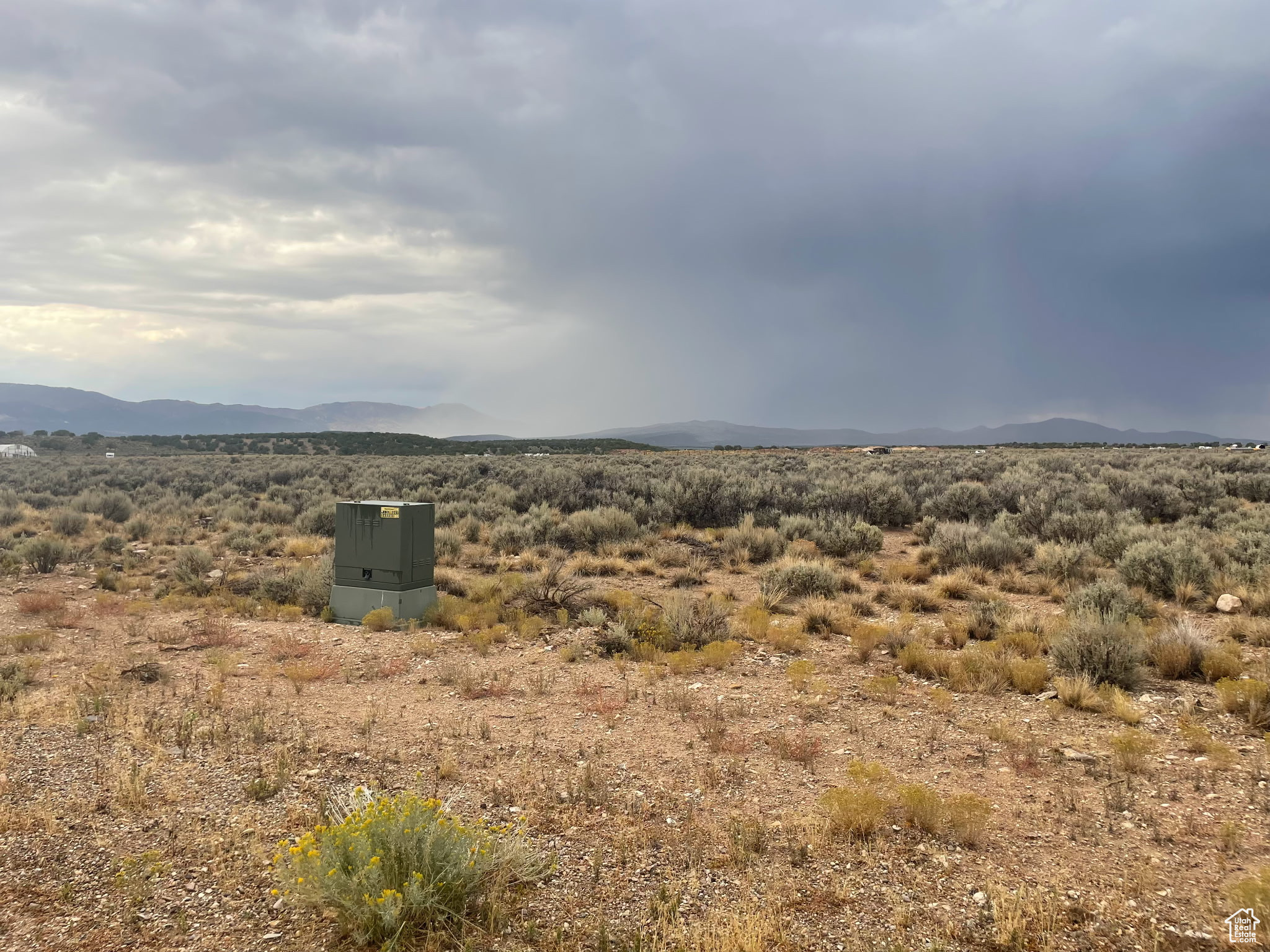 MOUNTAIN SKYS ESTATES - Land