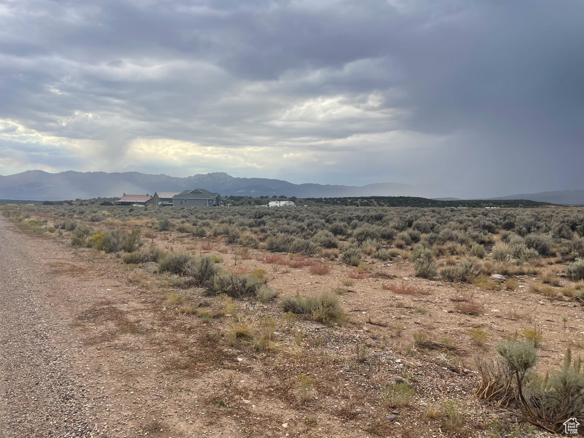 MOUNTAIN SKYS ESTATES - Land