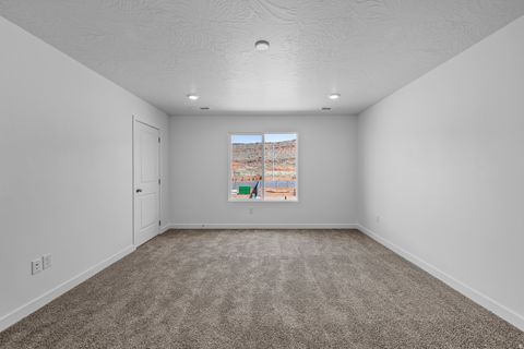 Tiny photo for 2117 S WOLVERINE WAY #2436, Washington, UT 84780 (MLS # 2152613)
