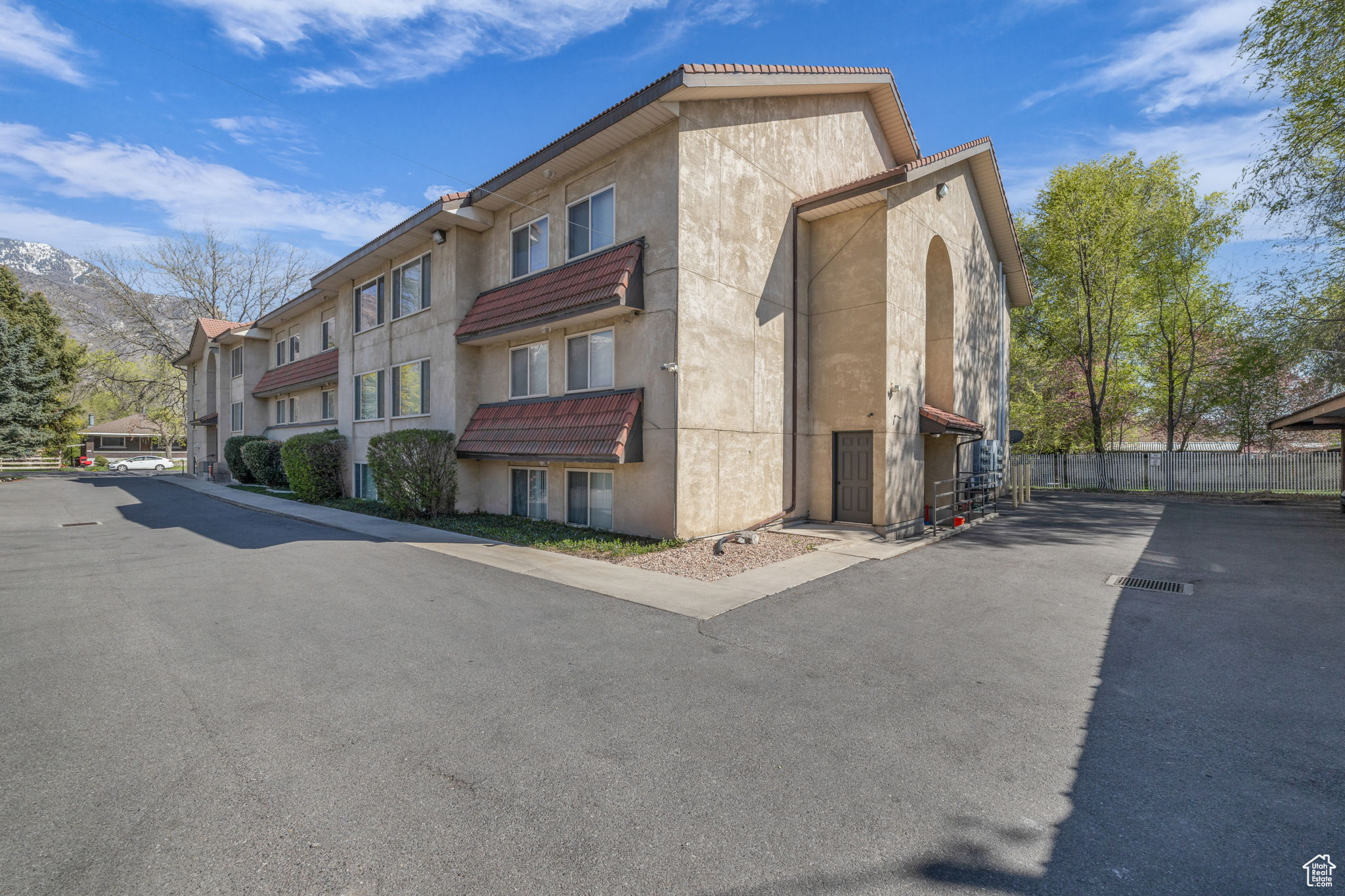 MORNINGSIDE CONDO - Residential