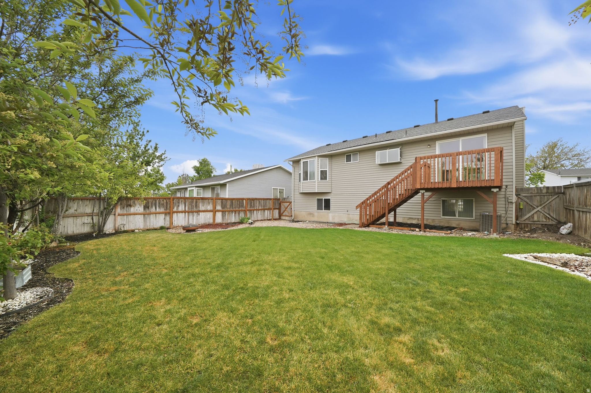 OQUIRRH SHADOWS - Residential