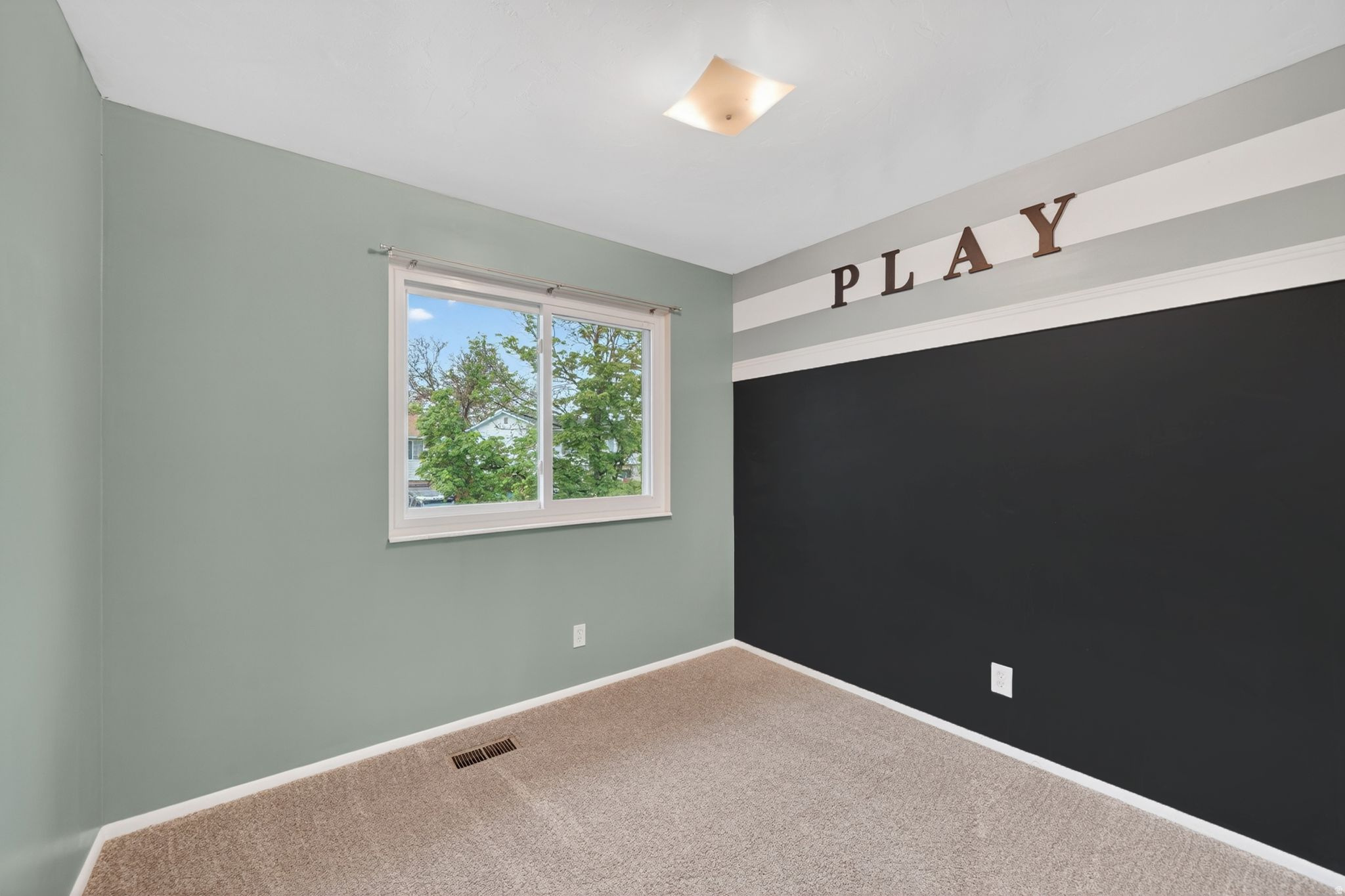 OQUIRRH SHADOWS - Residential