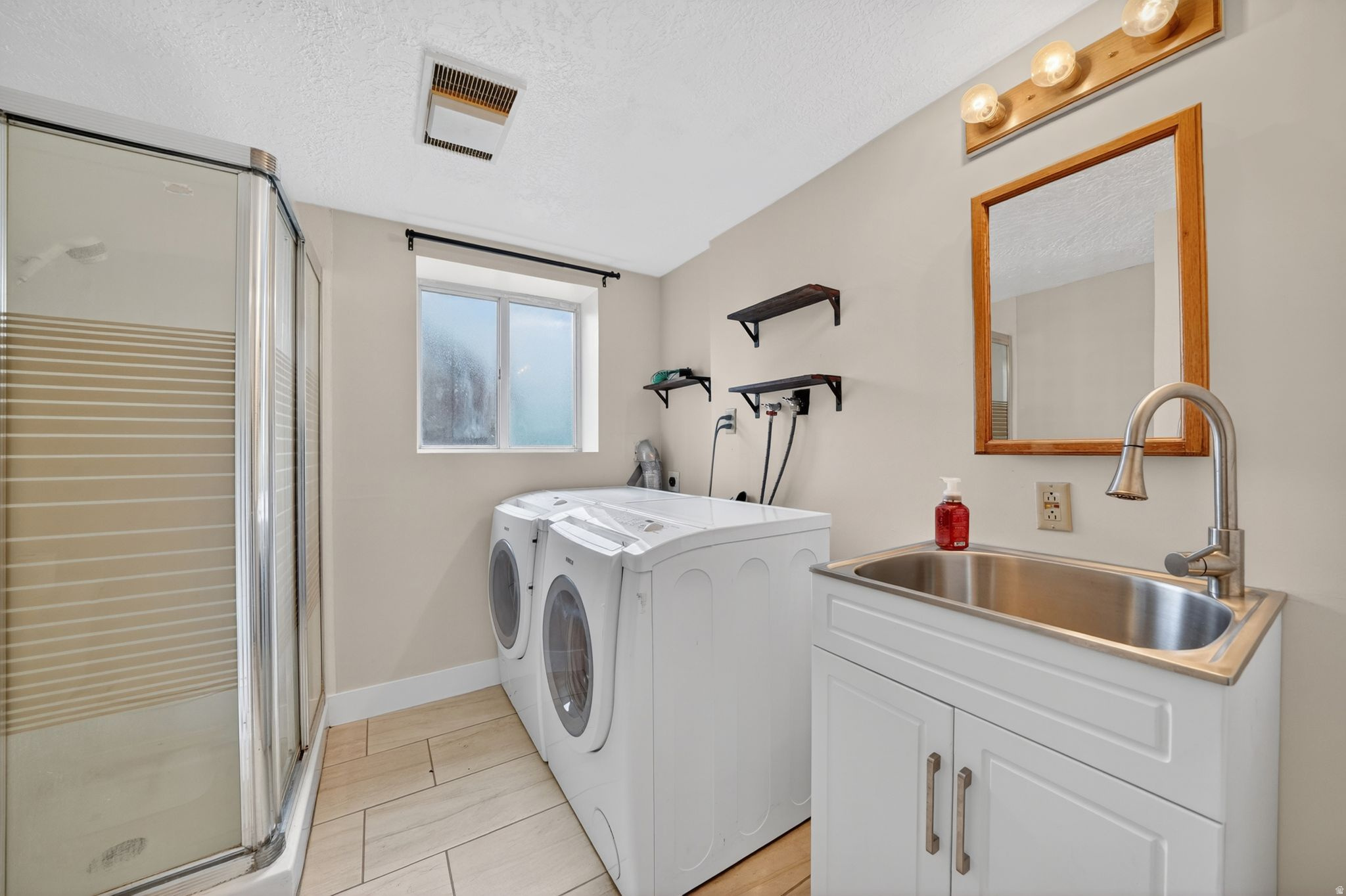 OQUIRRH SHADOWS - Residential