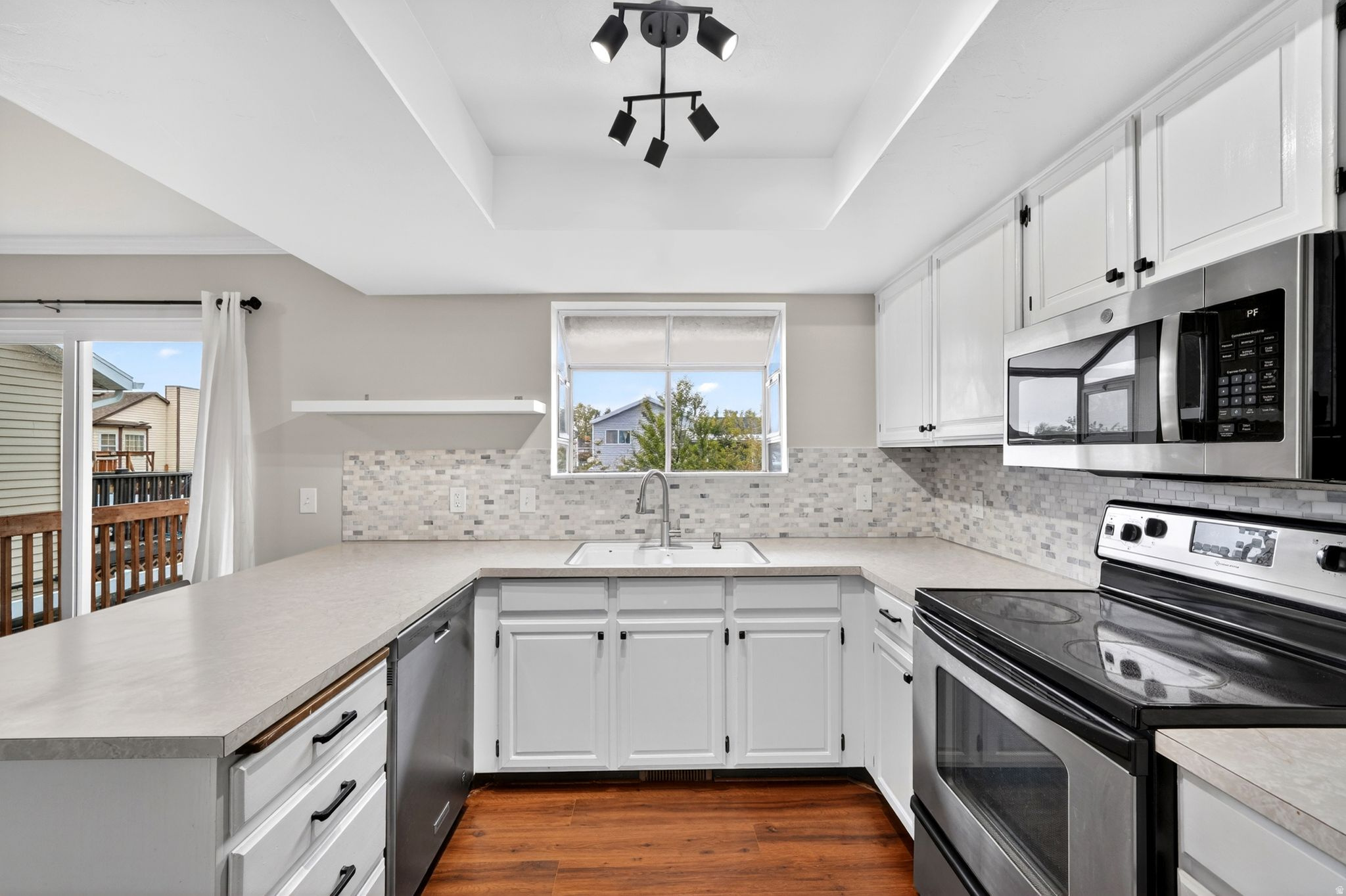 OQUIRRH SHADOWS - Residential