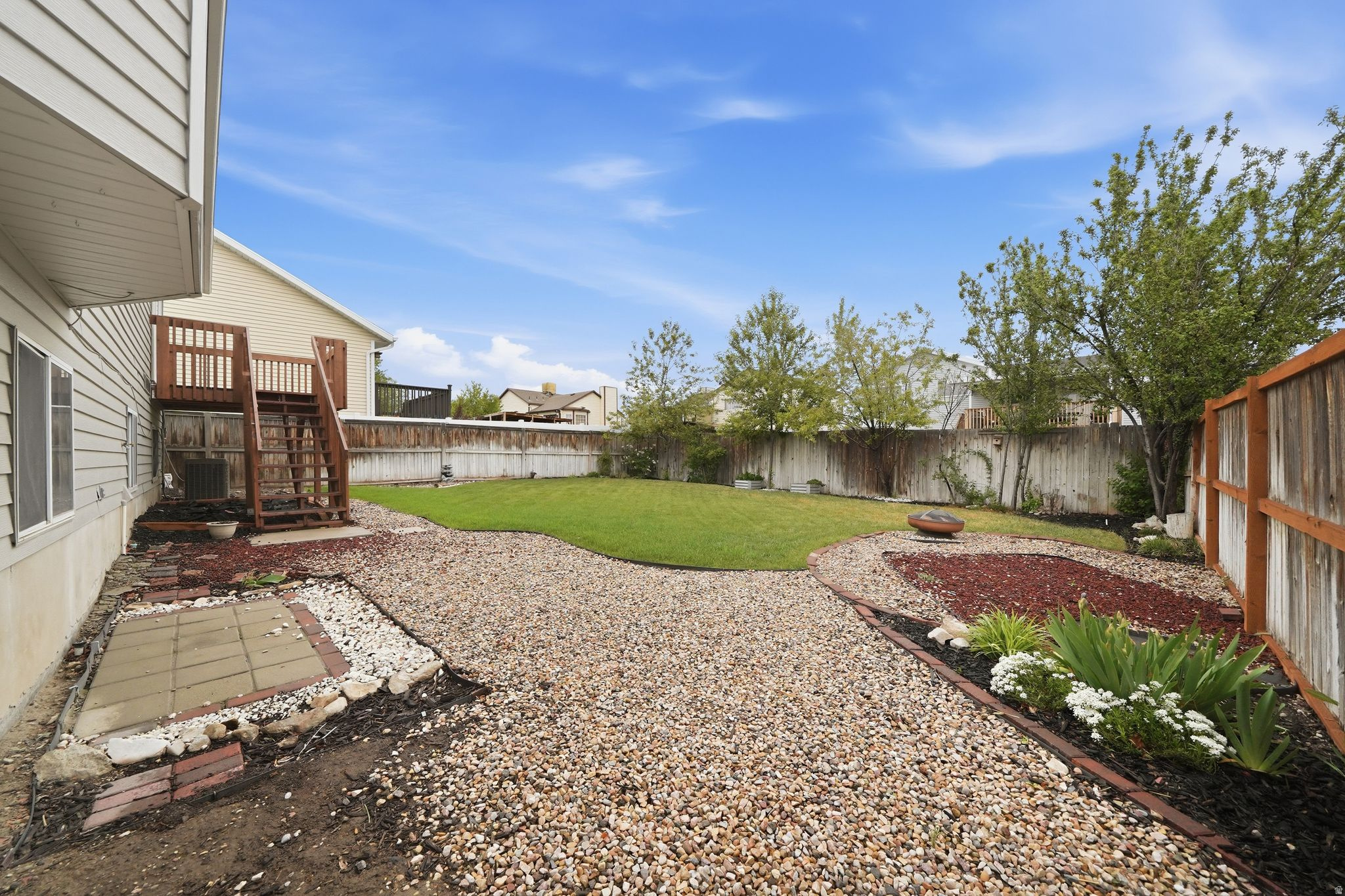 OQUIRRH SHADOWS - Residential
