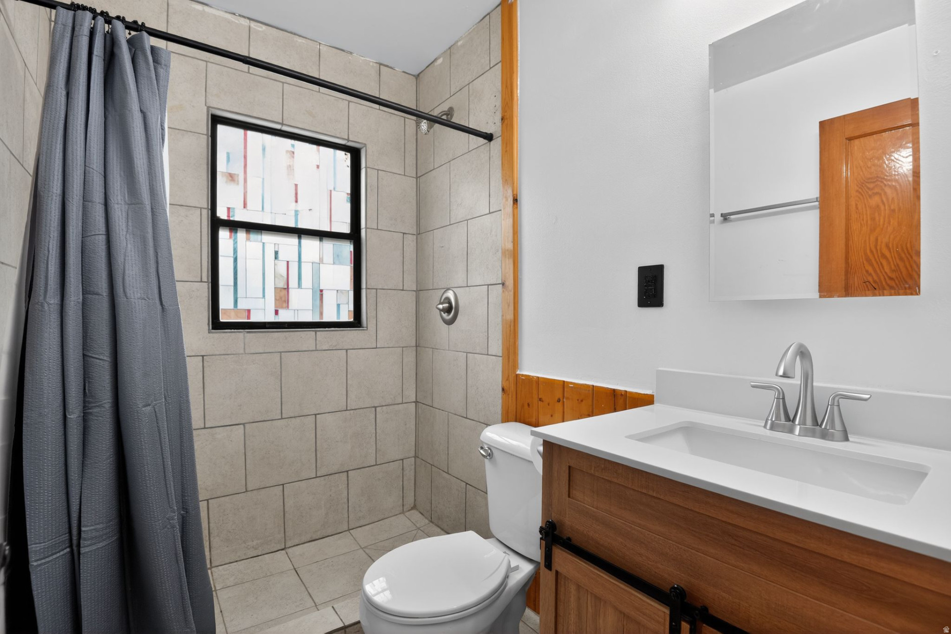 OQUIRRH HILLS NO 4 - Residential