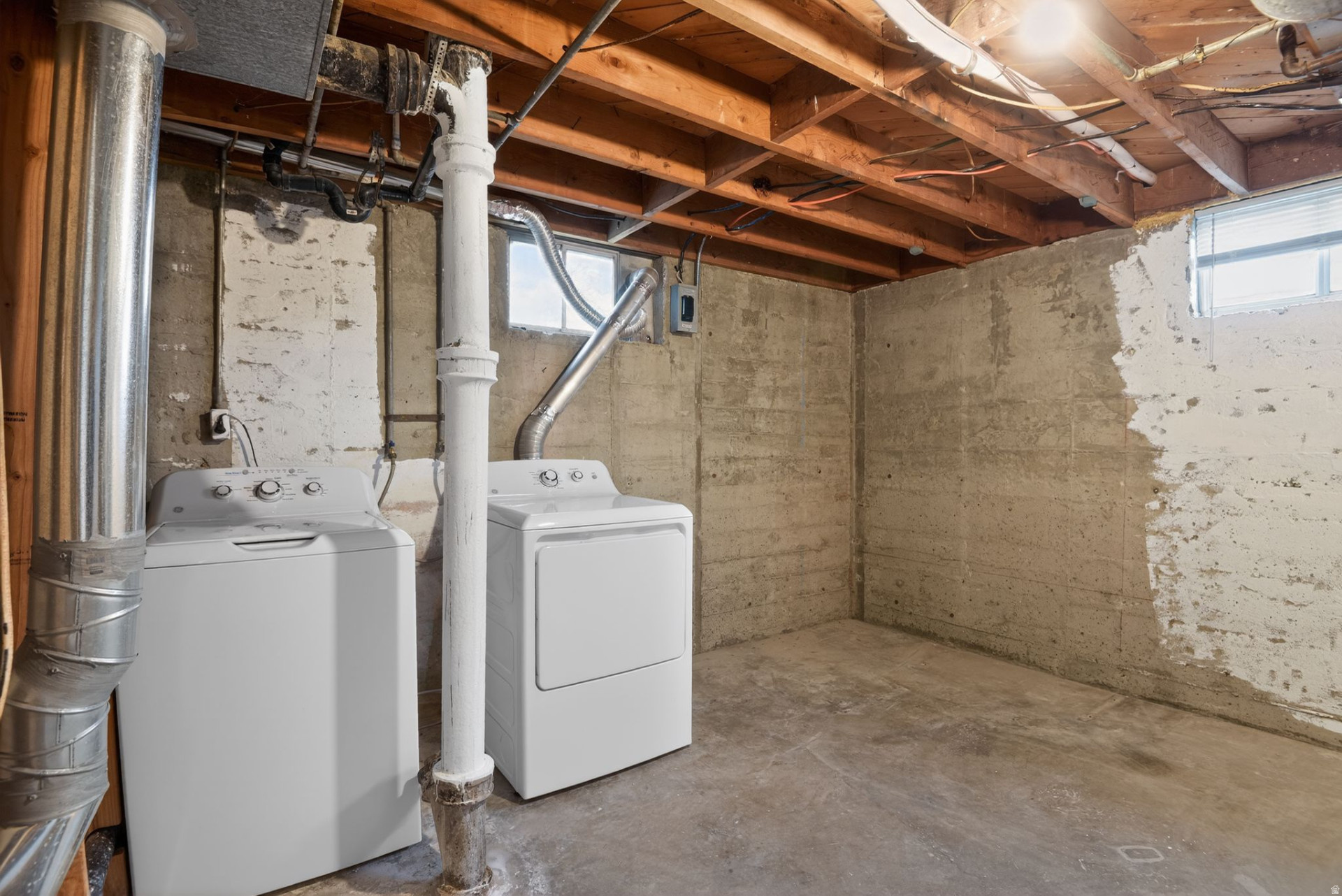 OQUIRRH HILLS NO 4 - Residential