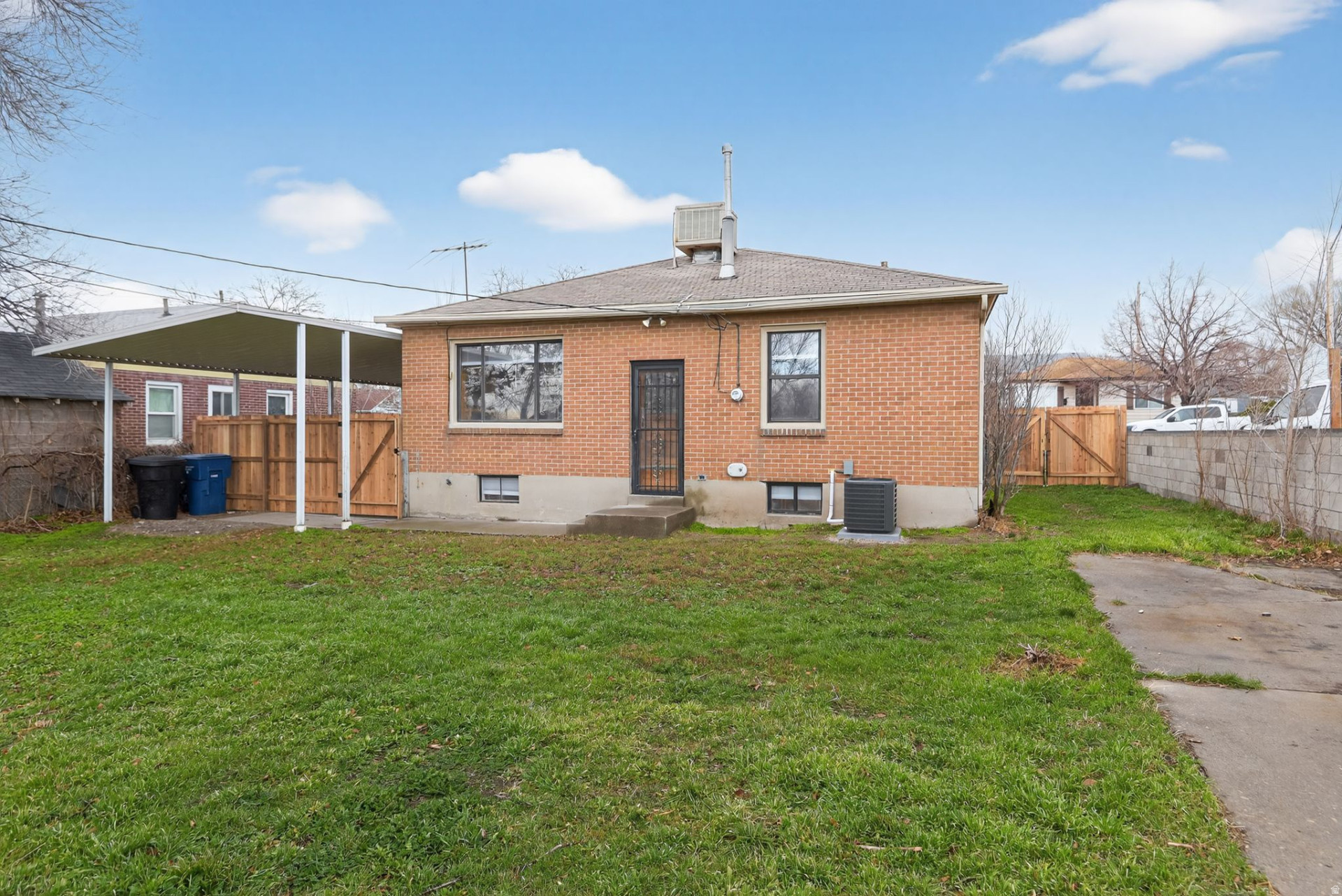 OQUIRRH HILLS NO 4 - Residential