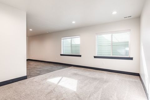 Tiny photo for 594 E SPRUCE GLEN RD, Murray, UT 84107 (MLS # 2136028)