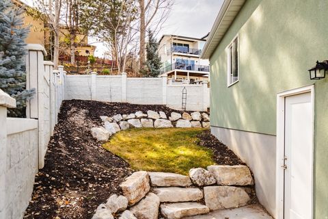 Tiny photo for 594 E SPRUCE GLEN RD, Murray, UT 84107 (MLS # 2136028)