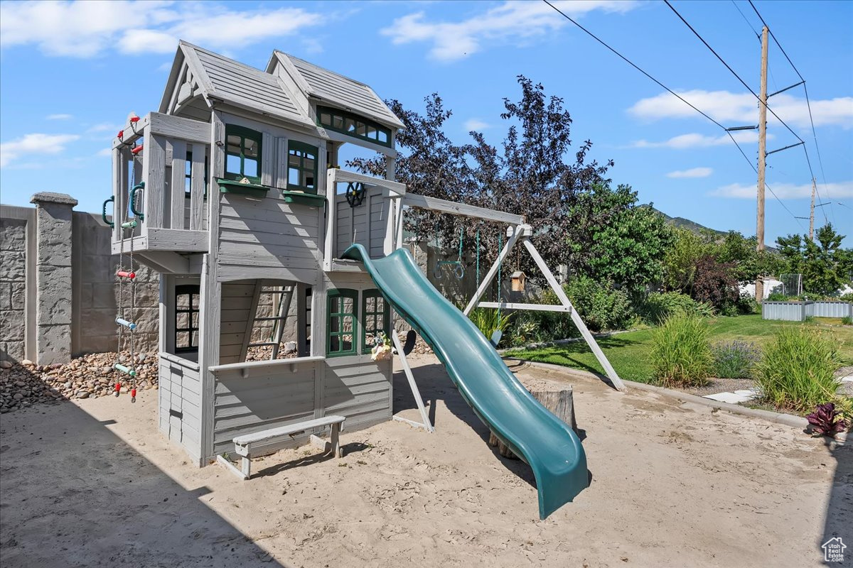 COTTONWOOD COVE - Residential