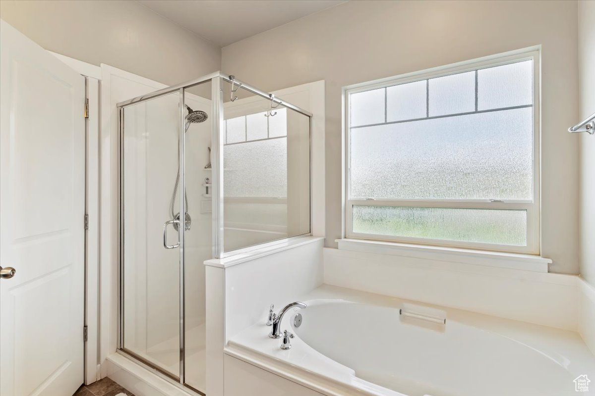 COTTONWOOD COVE - Residential