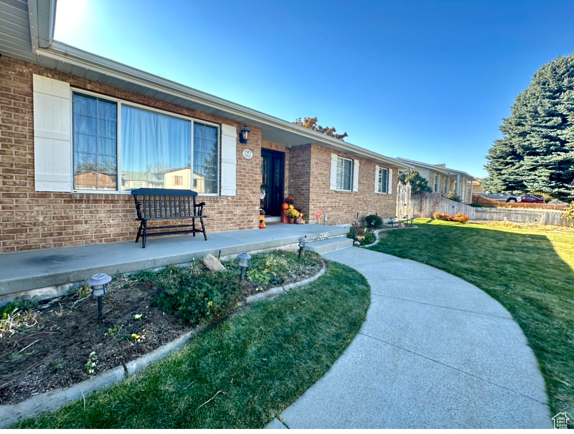 4273 W Queens Ferry Dr, South Jordan, Utah image 2