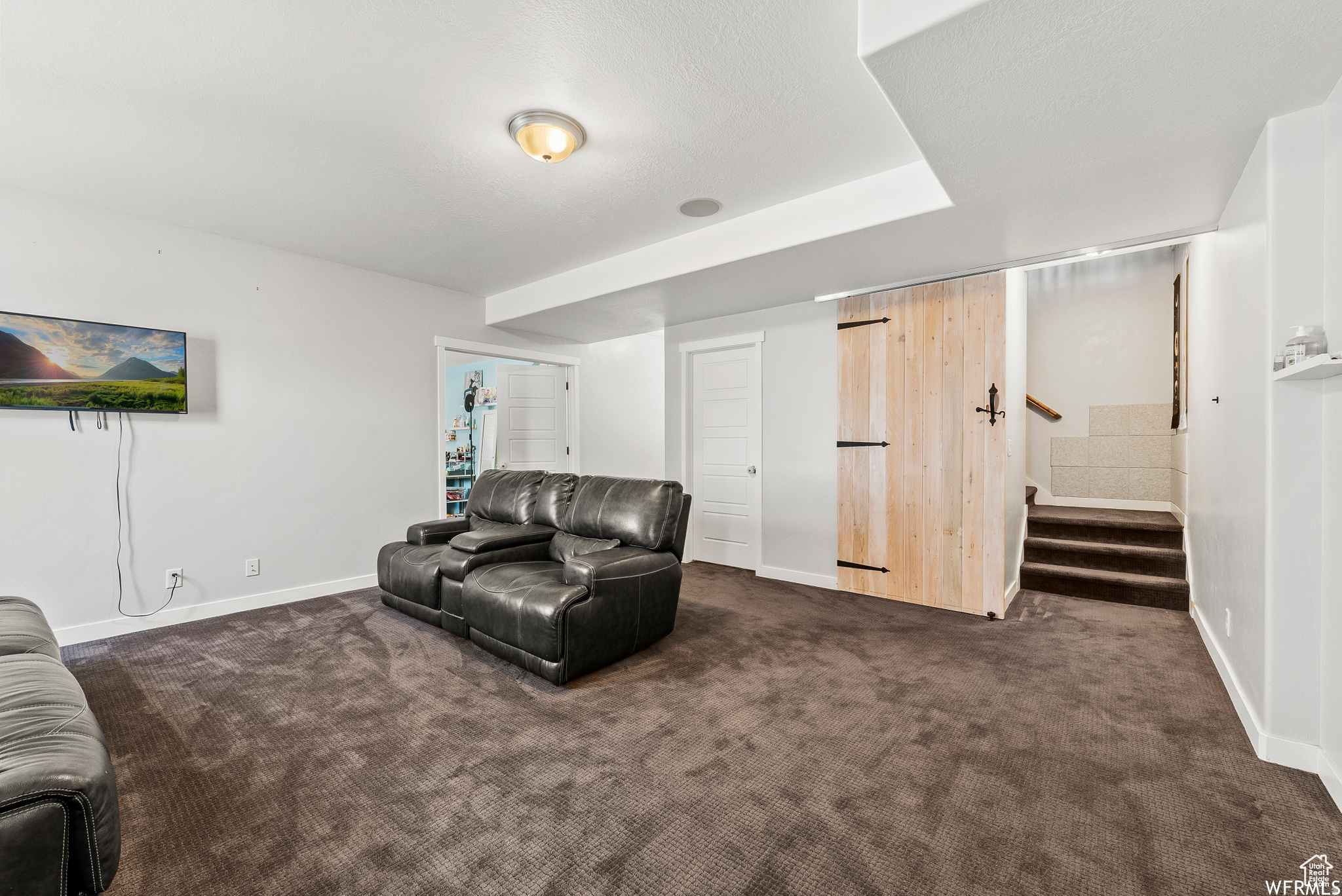 GARDEN GLEN - Residential Lease