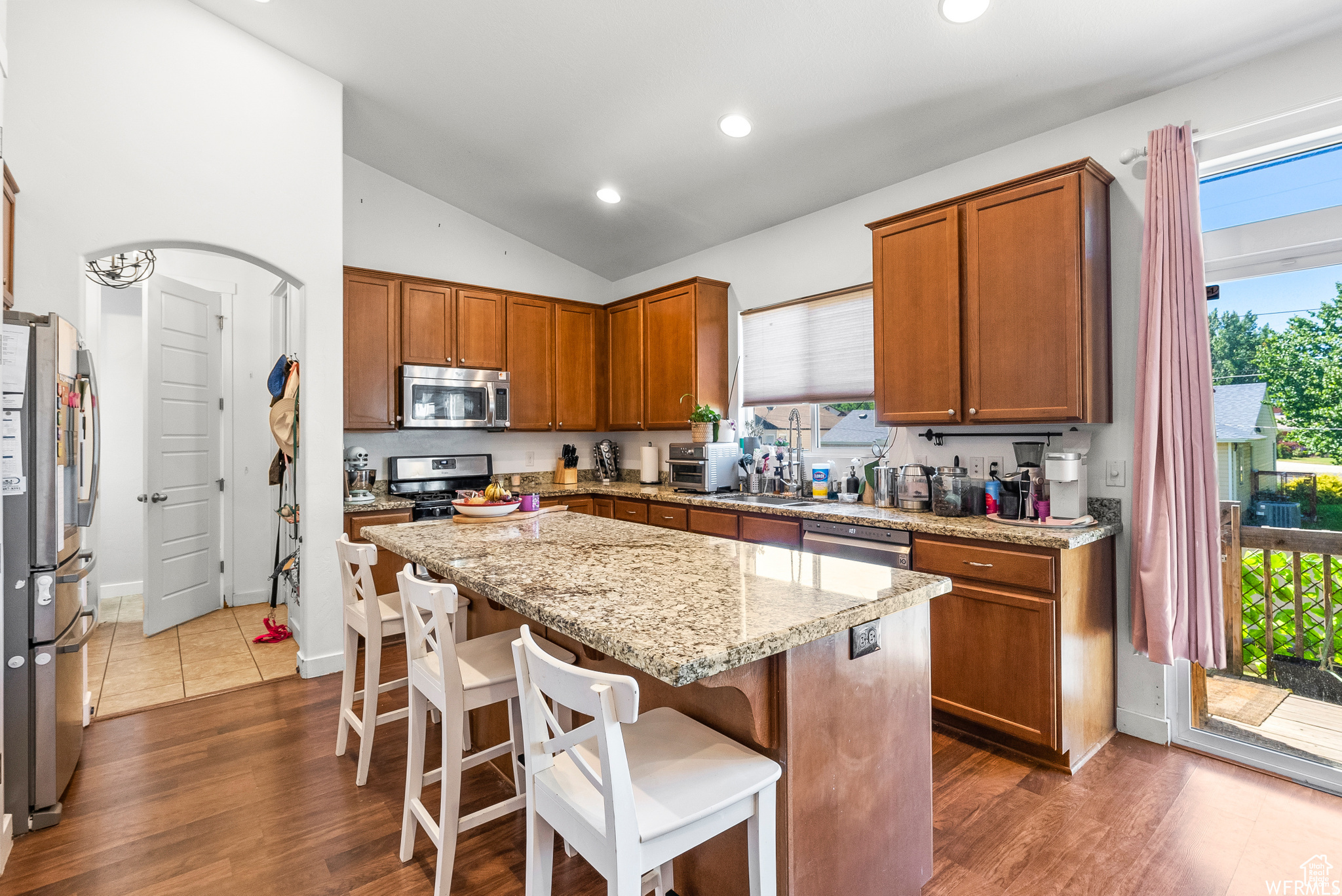 GARDEN GLEN - Residential Lease