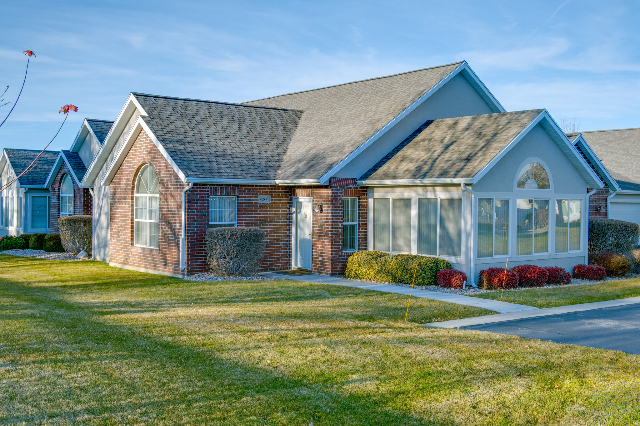 HUNTER VILLAS - Residential