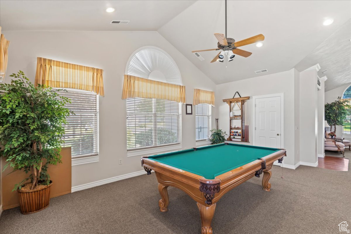 HUNTER VILLAS - Residential