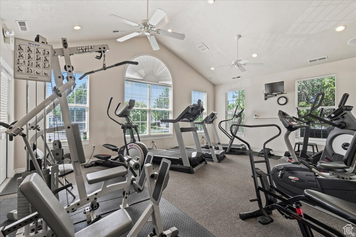 HUNTER VILLAS - Residential