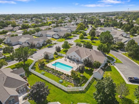 Tiny photo for 3328 S ABBY GLEN WAY W #C, West Valley City, UT 84128 (MLS # 2126867)