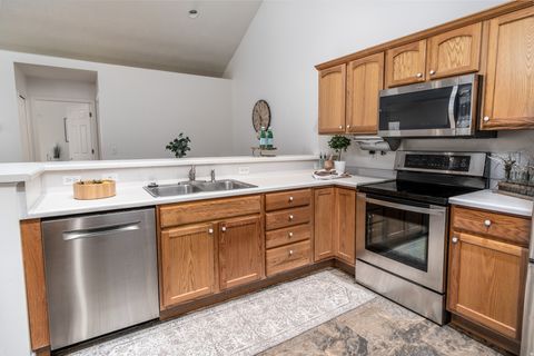 Tiny photo for 3328 S ABBY GLEN WAY W #C, West Valley City, UT 84128 (MLS # 2126867)
