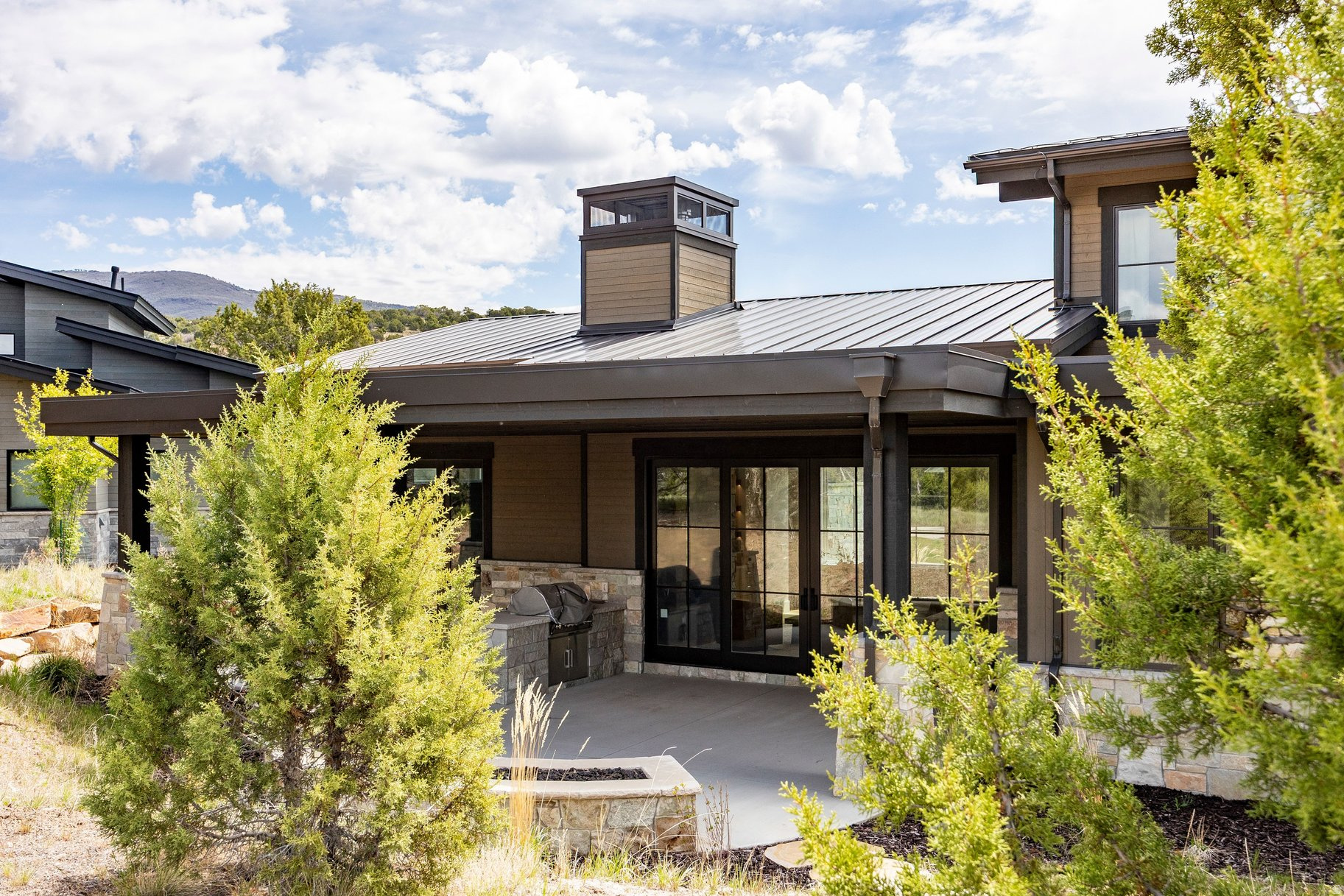 RED LEDGES - Residential