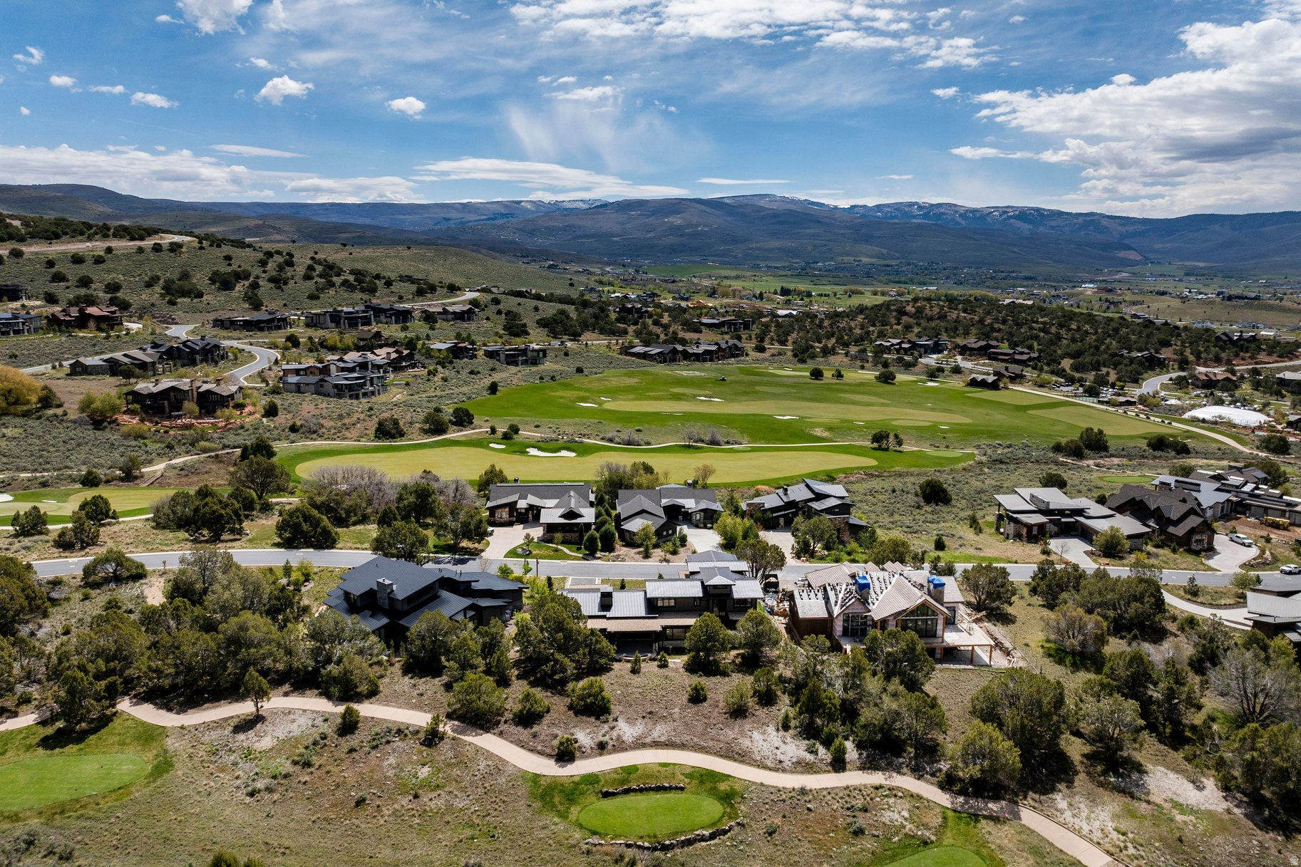 RED LEDGES - Residential
