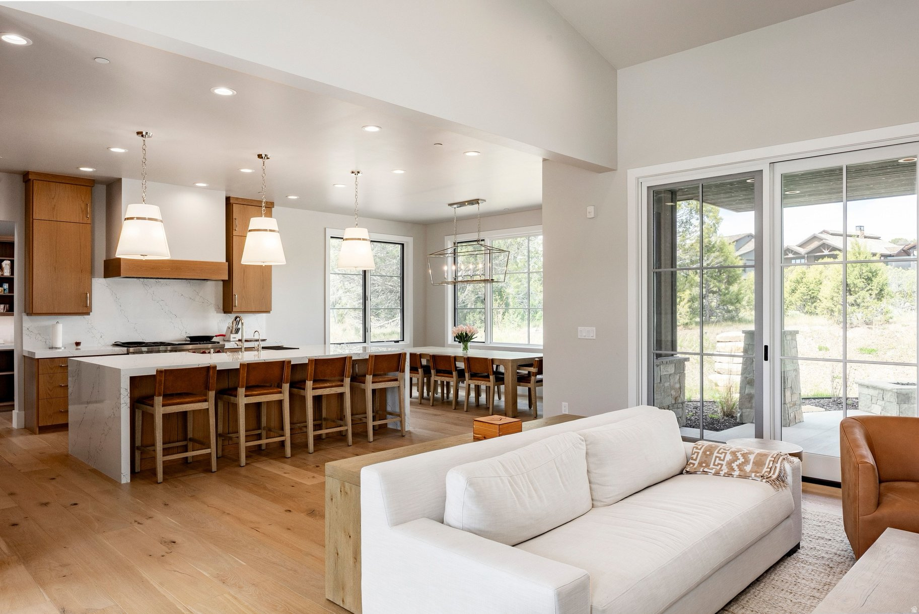 RED LEDGES - Residential