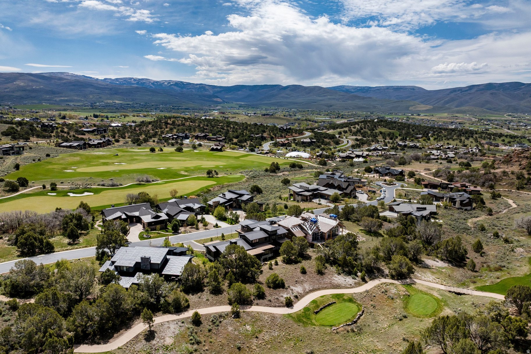 RED LEDGES - Residential