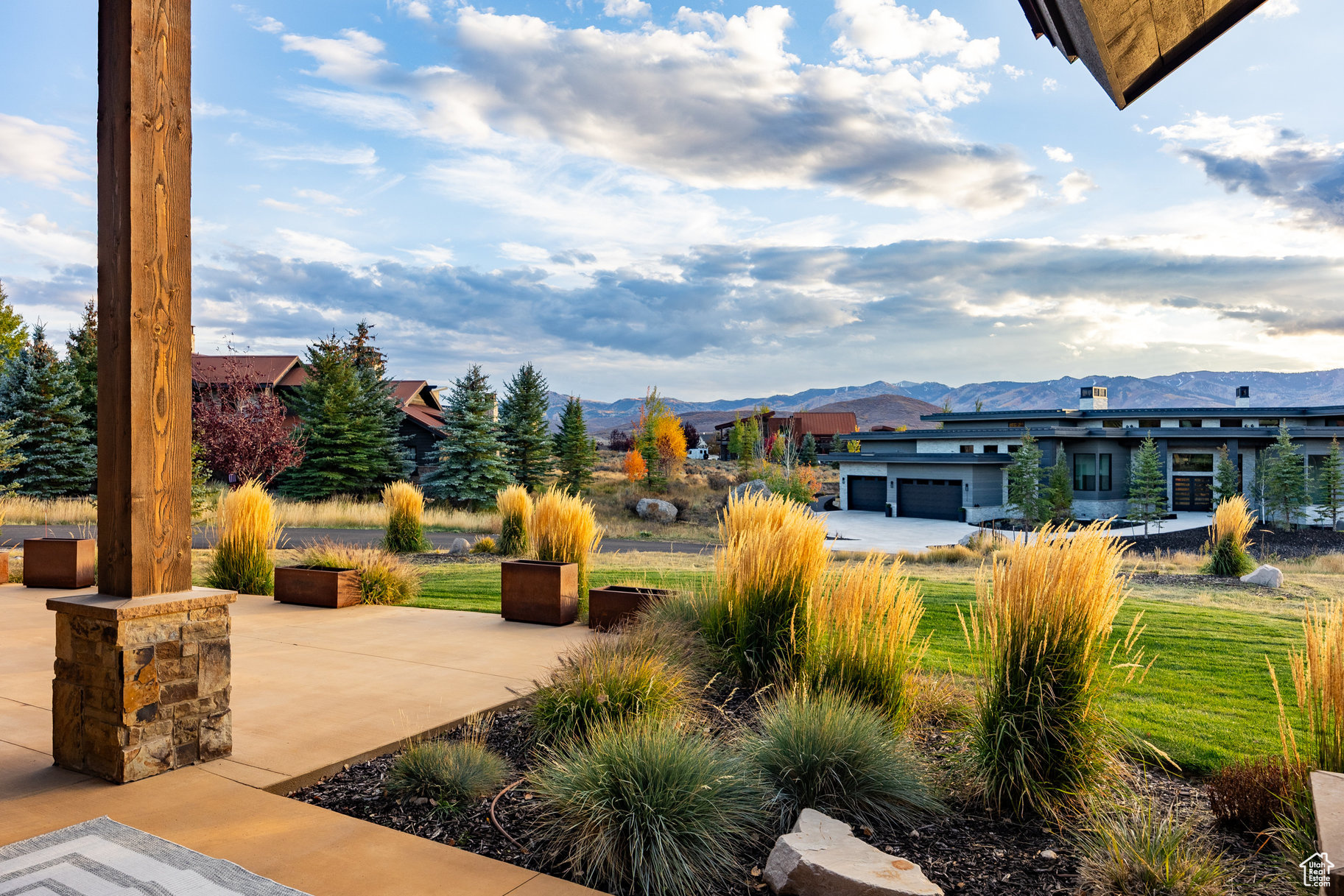 BISON BLUFFS - Residential