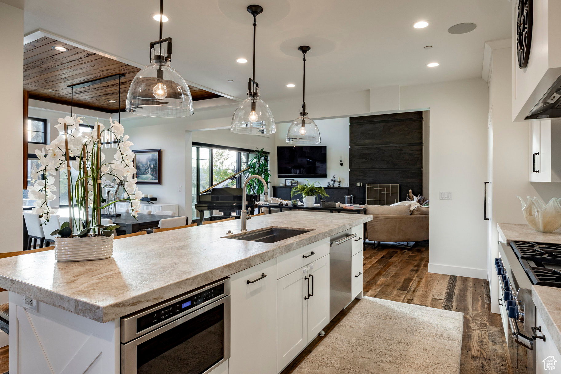 BISON BLUFFS - Residential