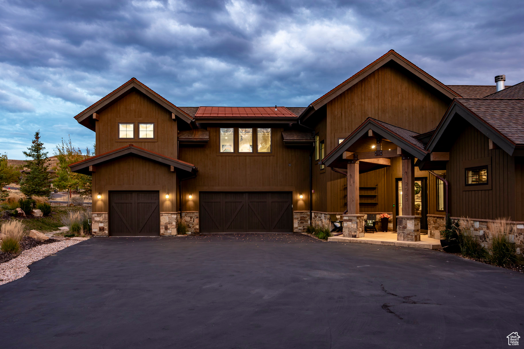 BISON BLUFFS - Residential