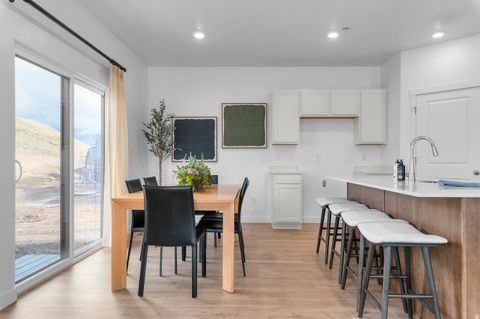 Tiny photo for 289 E LEVENGROVE DR #226, Lehi, UT 84048 (MLS # 2130287)