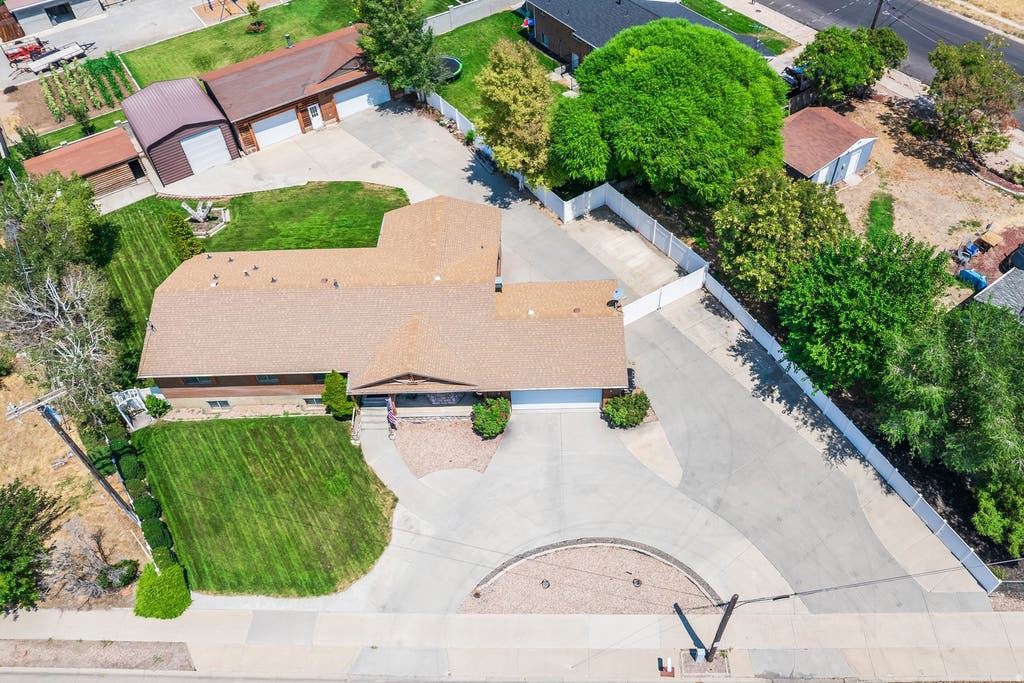 Photo of 865 E CANYON RD S, Spanish Fork, UT 84660 (MLS # 2177449)
