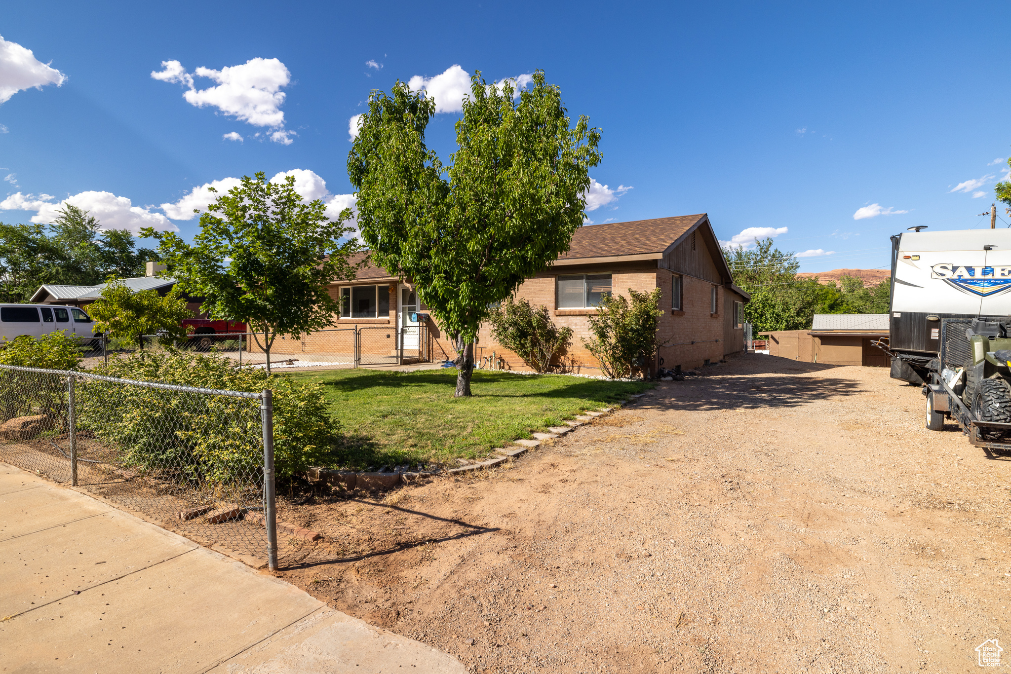 MOUNTAINVIEW - Residential