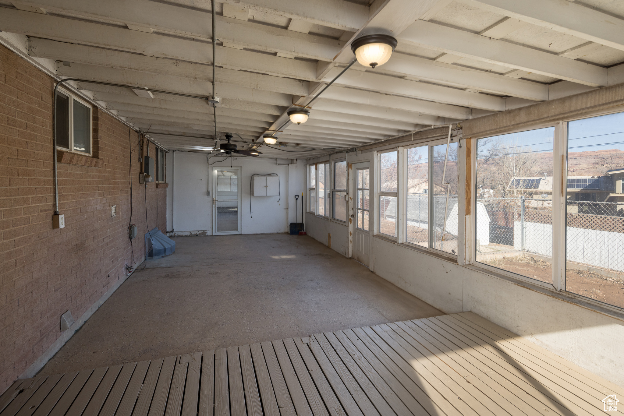 MOUNTAINVIEW - Residential