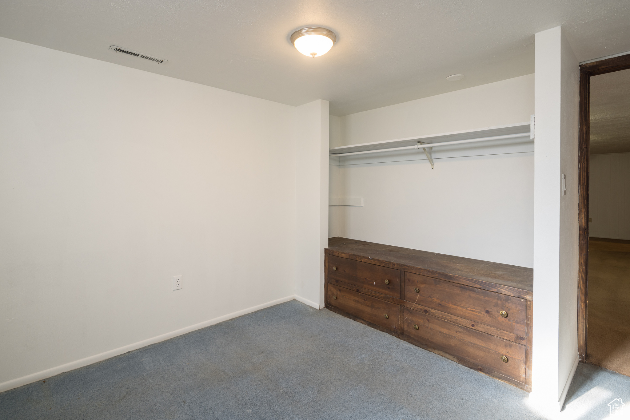 MOUNTAINVIEW - Residential