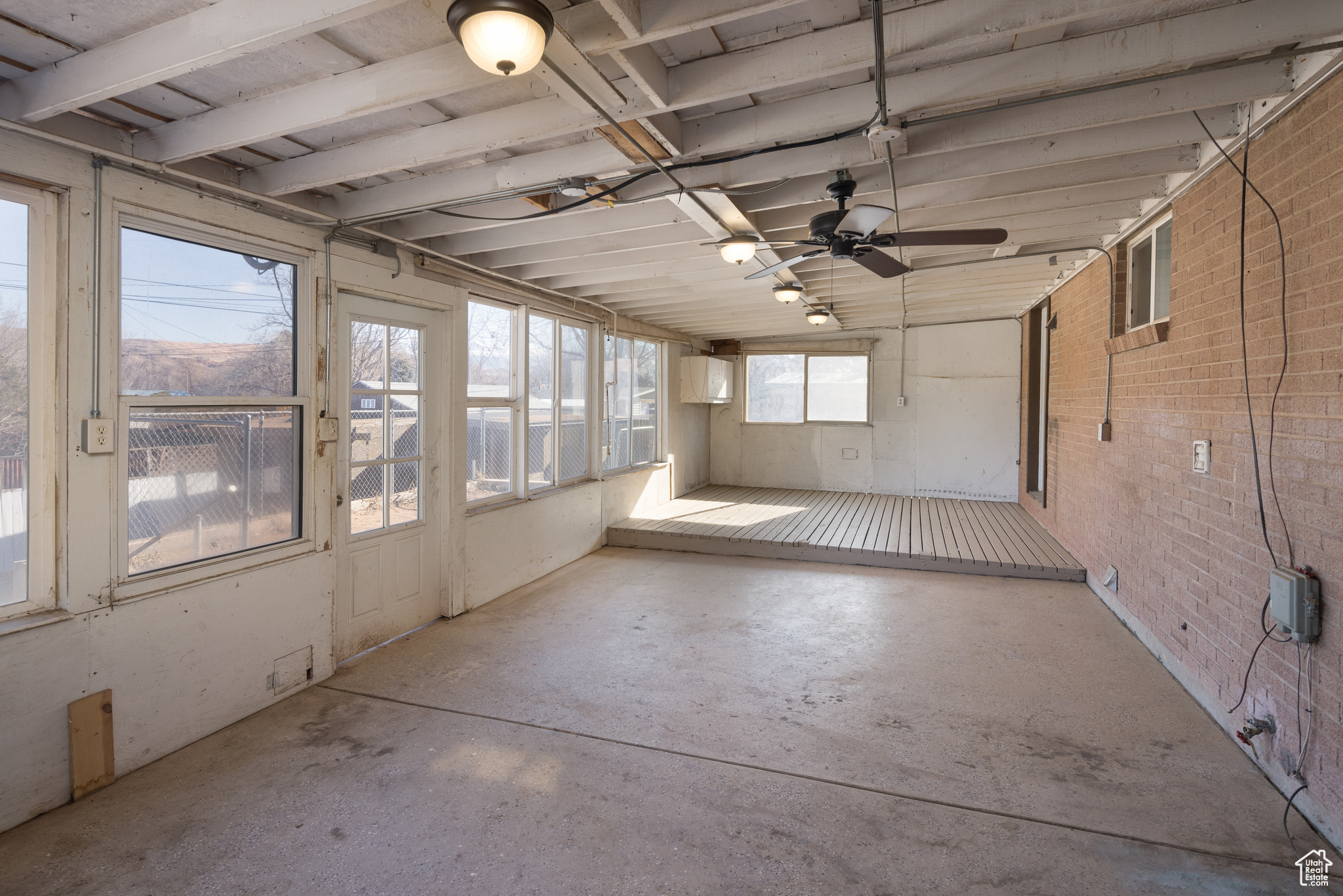 MOUNTAINVIEW - Residential