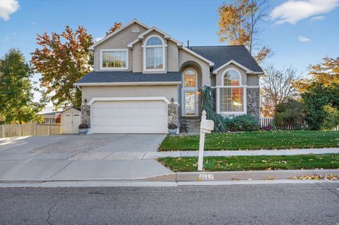 Photo of 10172 S SNOW IRIS WAY, Sandy, UT 84092 (MLS # 2121763)