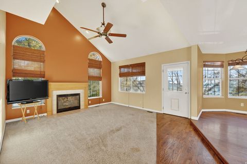 Tiny photo for 10172 S SNOW IRIS WAY, Sandy, UT 84092 (MLS # 2121763)