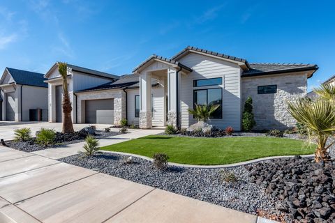 Photo of 4954 S LAKEFRONT PL, Washington, UT 84780 (MLS # 2136545)