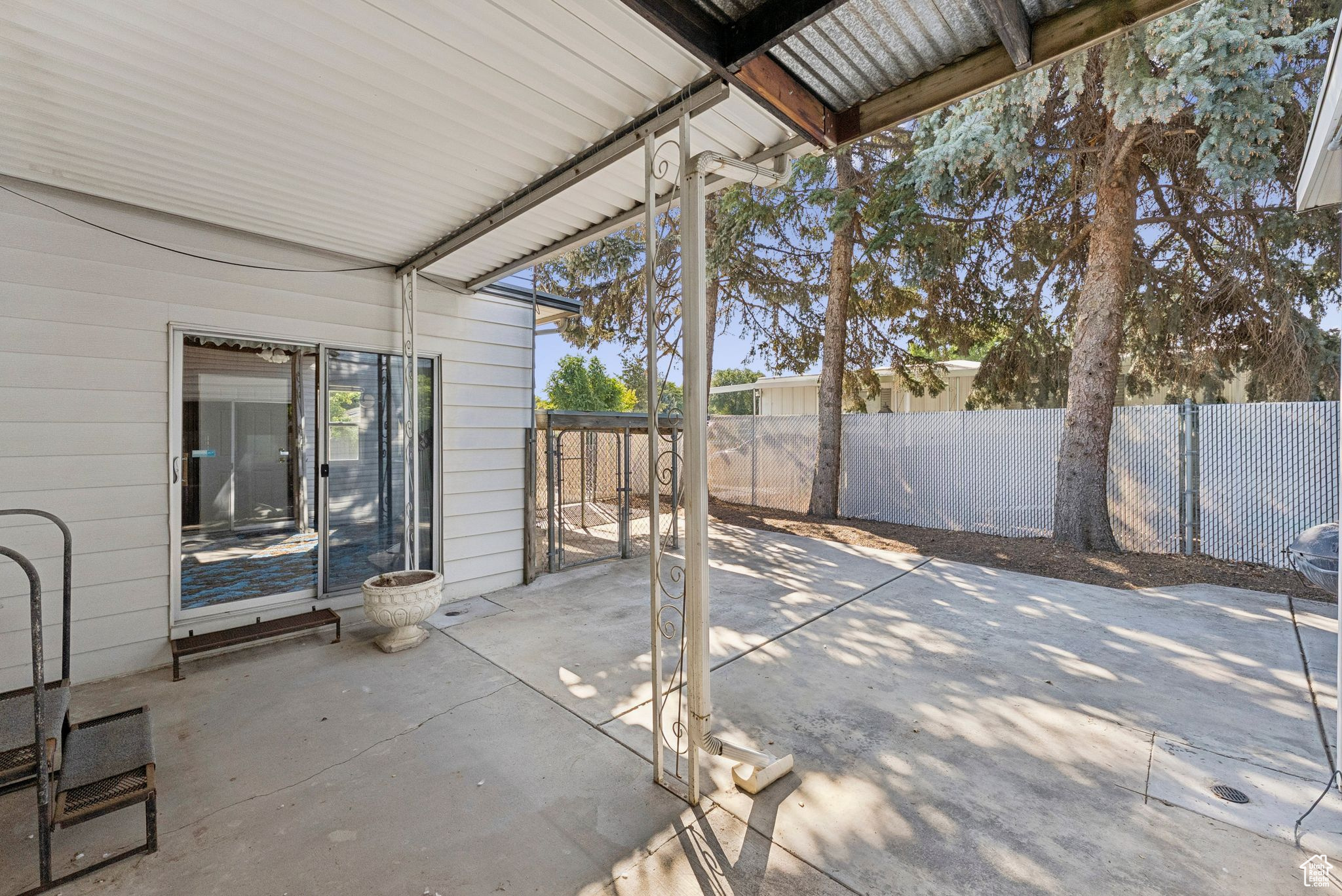 JORDAN MOBILE HOME ESTATES - Residential