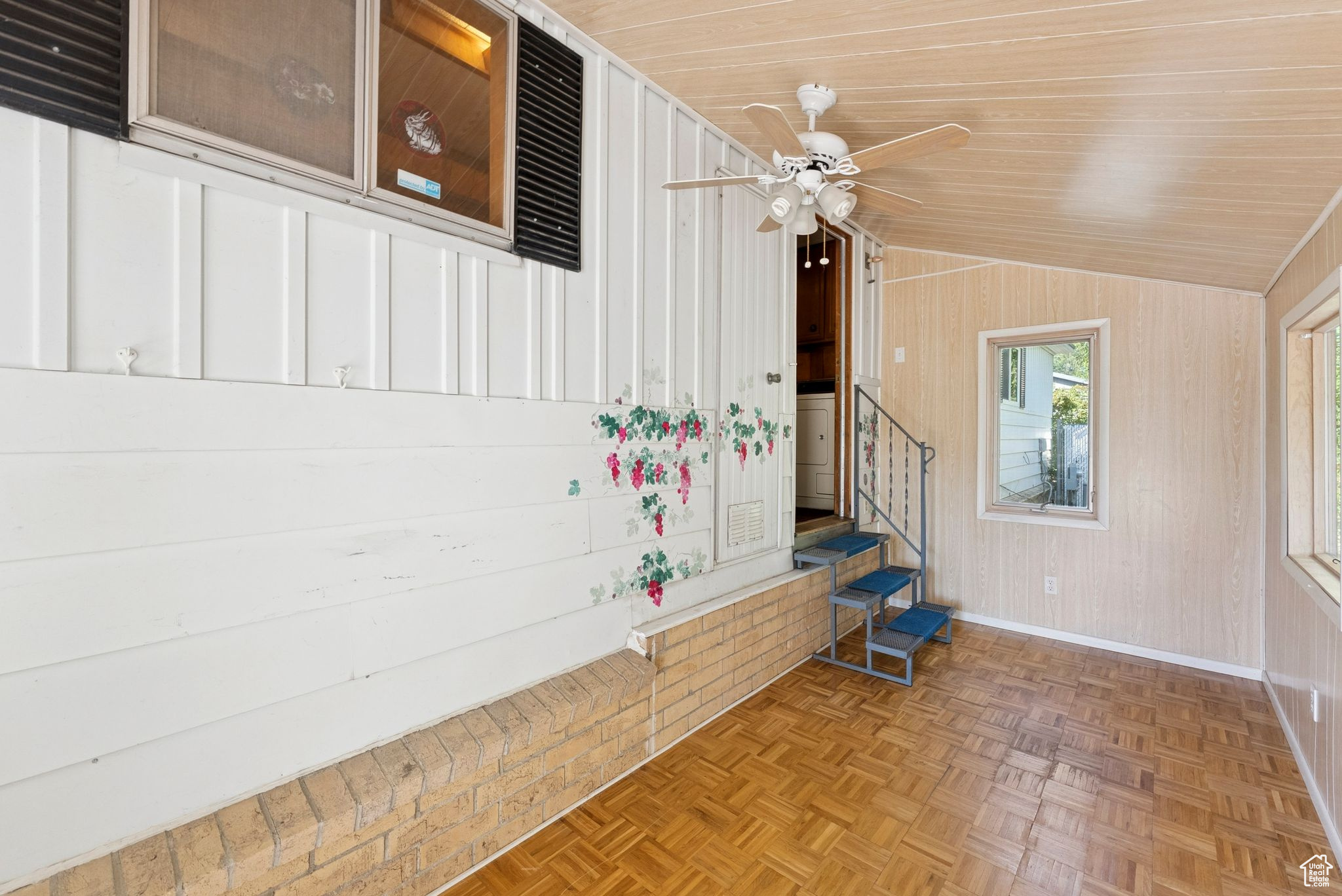 JORDAN MOBILE HOME ESTATES - Residential