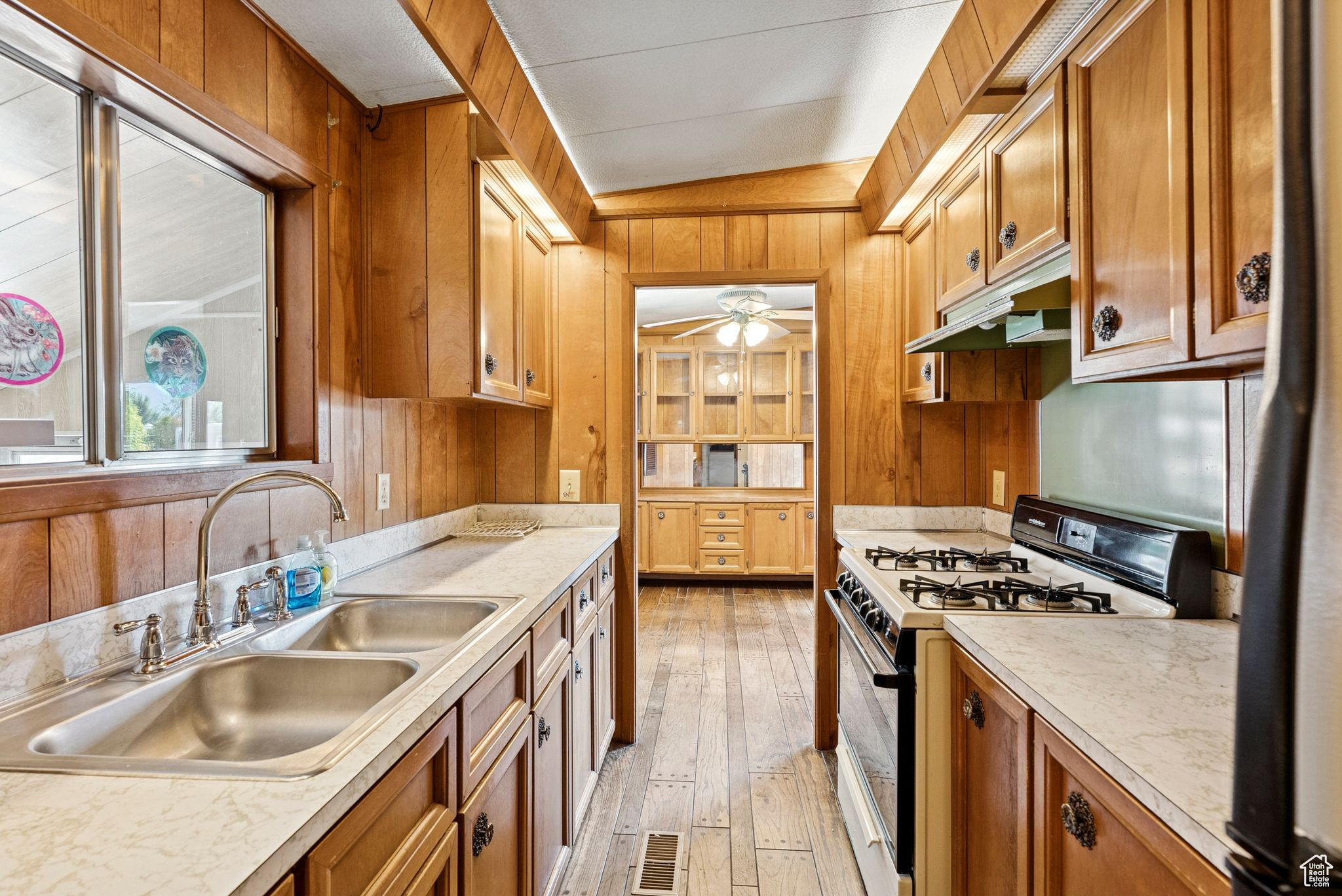 JORDAN MOBILE HOME ESTATES - Residential